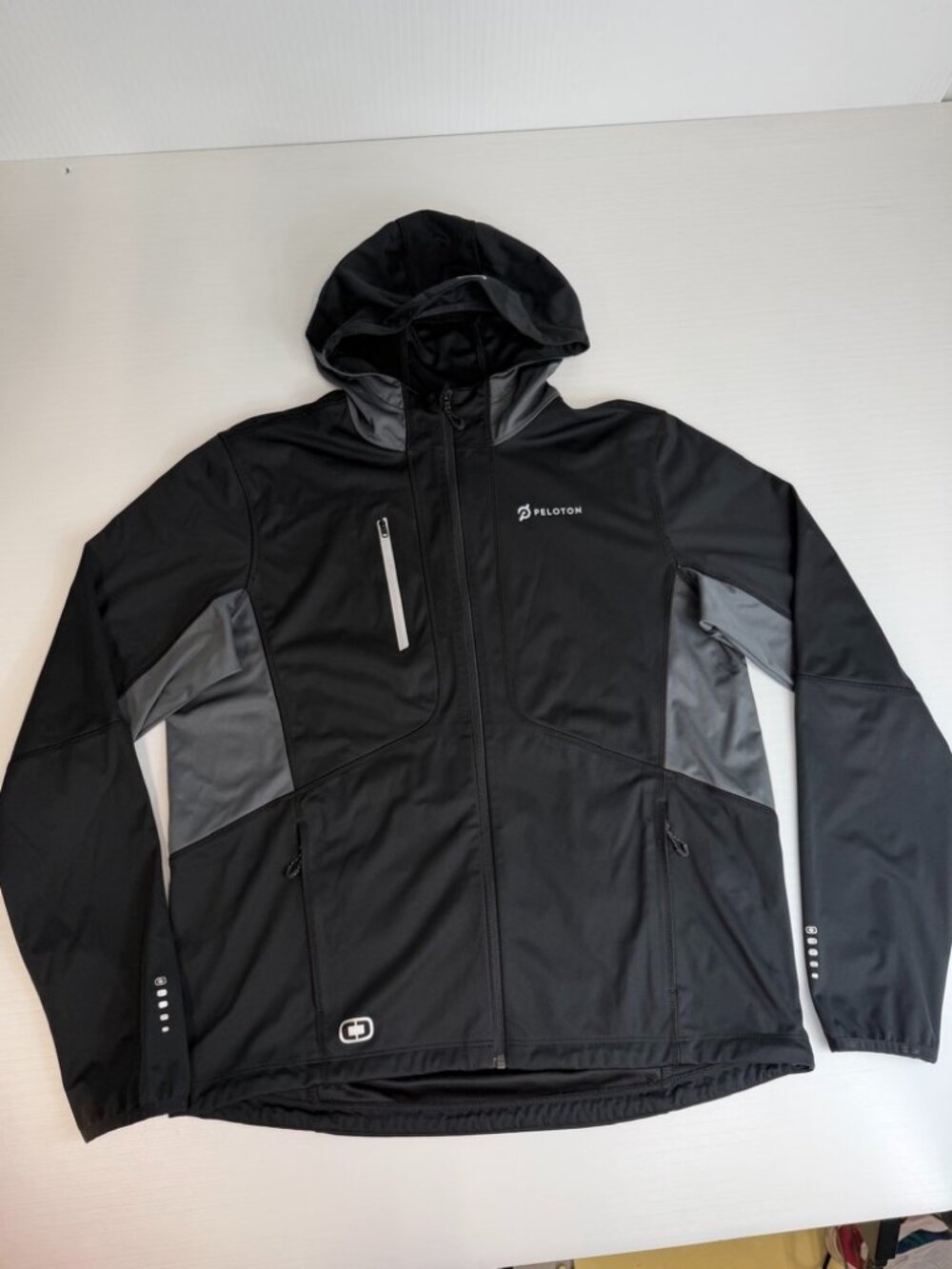 Peloton Jacket Men Large Ogio Zip Endurance Hood Light Train Bike Work Run Ex